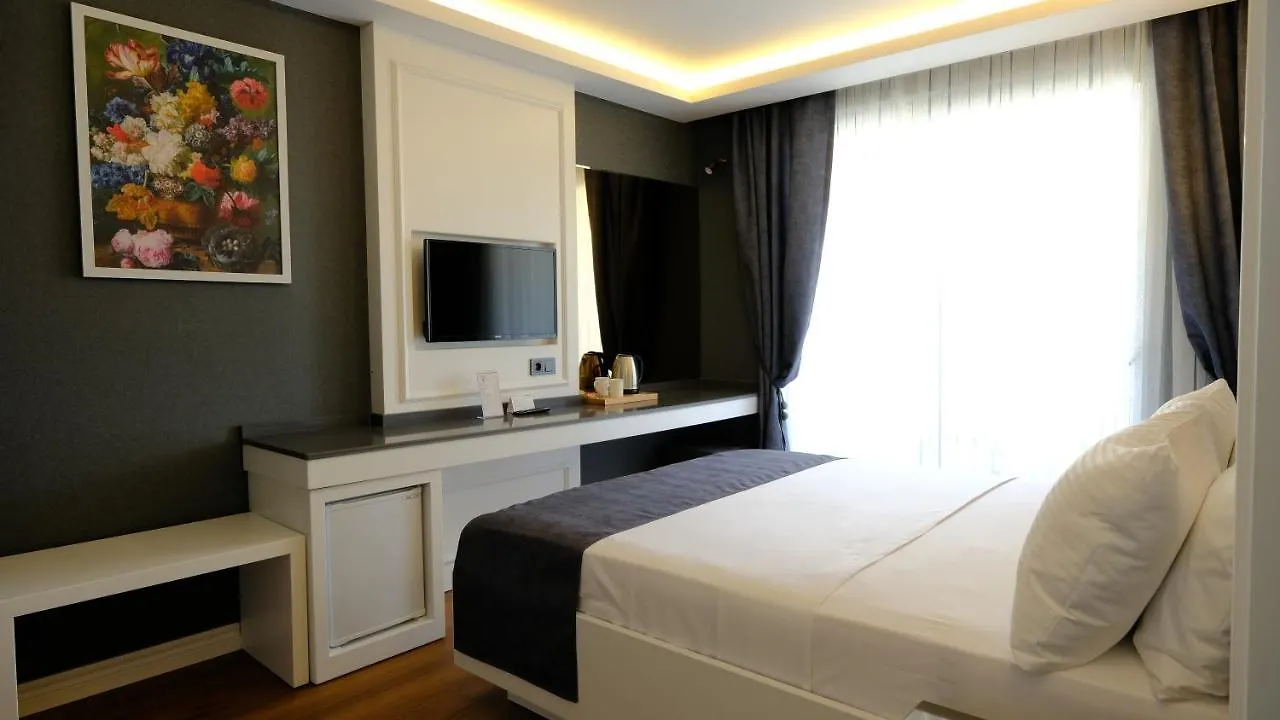 Mai Inci Hotel Antalya 4*,